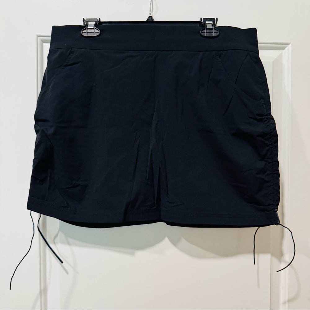 Women’s Black Pull-On Skort with Side Drawcords